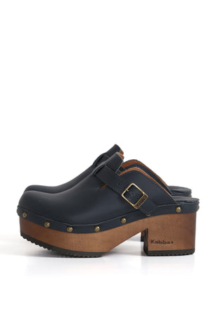 Zueco Benjamina cuero náutico azul con planta BUA 8 cm de tepa, zuecos de mujer para vestir