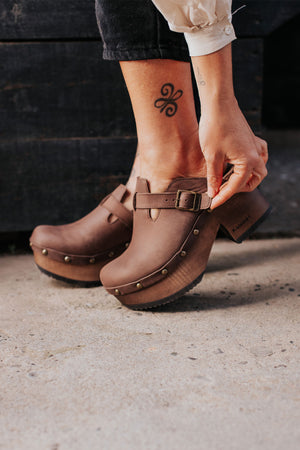 ZUECO MUJER - BUA BENJAMINA WEST CHOCOLATE