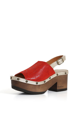 Zueco cuero DFO cherry con planta anatómica BUA de 8 cm, diseño artesanal, zapatos anatómicos.