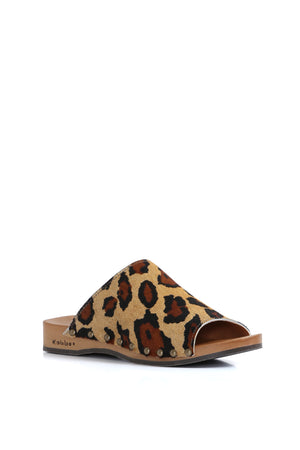 Kebba Clogs Dolores beige, sandalia artesanal con cuero pantera y planta anatómica