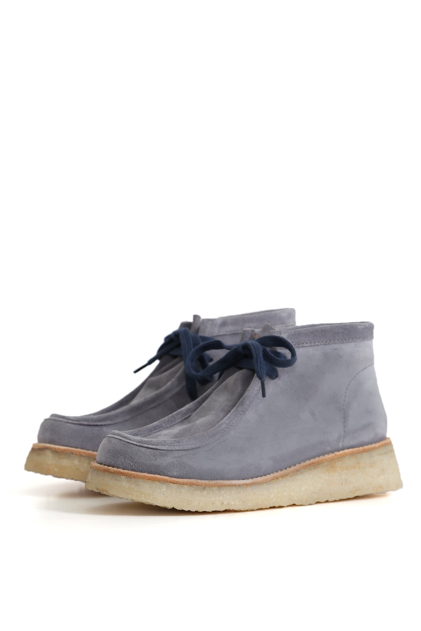 Perfil del MAR Marciano renobuk perla con cordones y base crepé, fondo blanco. zapatos anatómicos