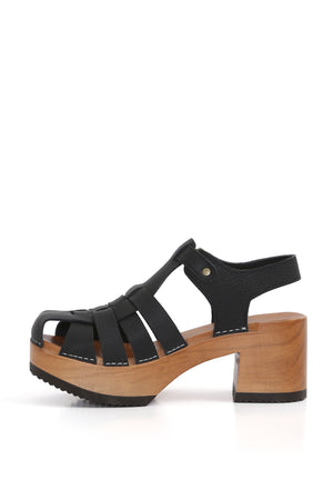 Sandalia Purificación Texas Negro, diseño artesanal en cuero negro con hebilla de ajuste, fondo blanco