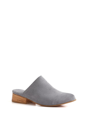 ZUECO TIPO MULE - POINT AMPARO RENOBUK PERLA