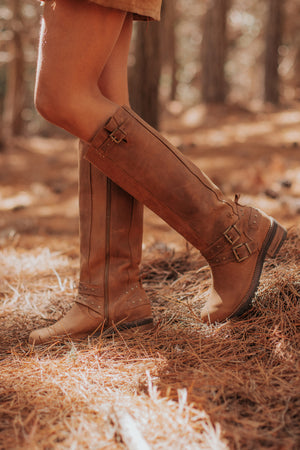 BOTA MUJER - DACIANO WEST BRANDY