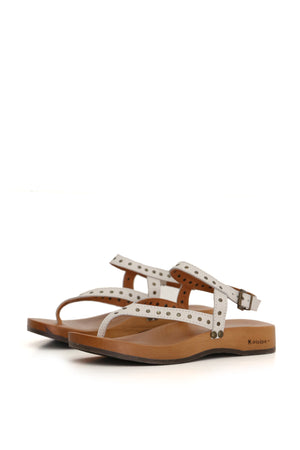 Zapatos anatómicos Kebba Dafne sierra, sandalia artesanal con correa y detalles metálicos