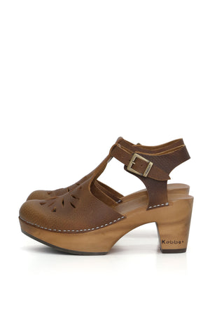 Zuecos de mujer para vestir Tábata tostado, cuero vacuno café y planta anatómica de madera