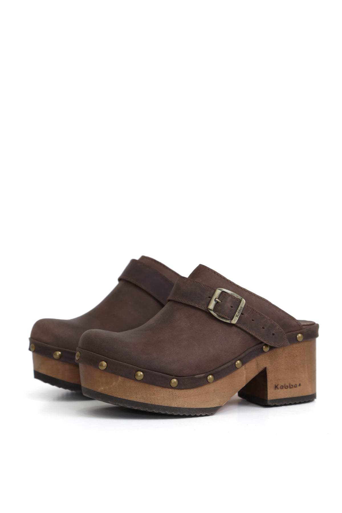 Zueco con plataforma de madera Kebba para mujer.