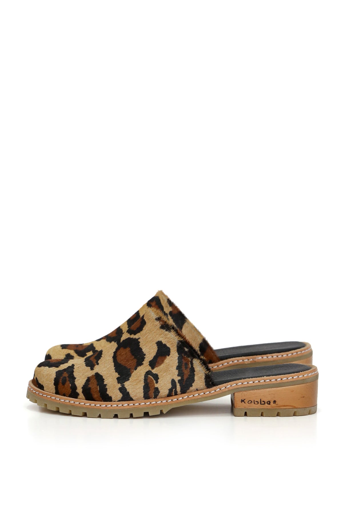 Sandalia dorada de cuero cobra con planta Aires 4 cm, zuecos de mujer para vestir