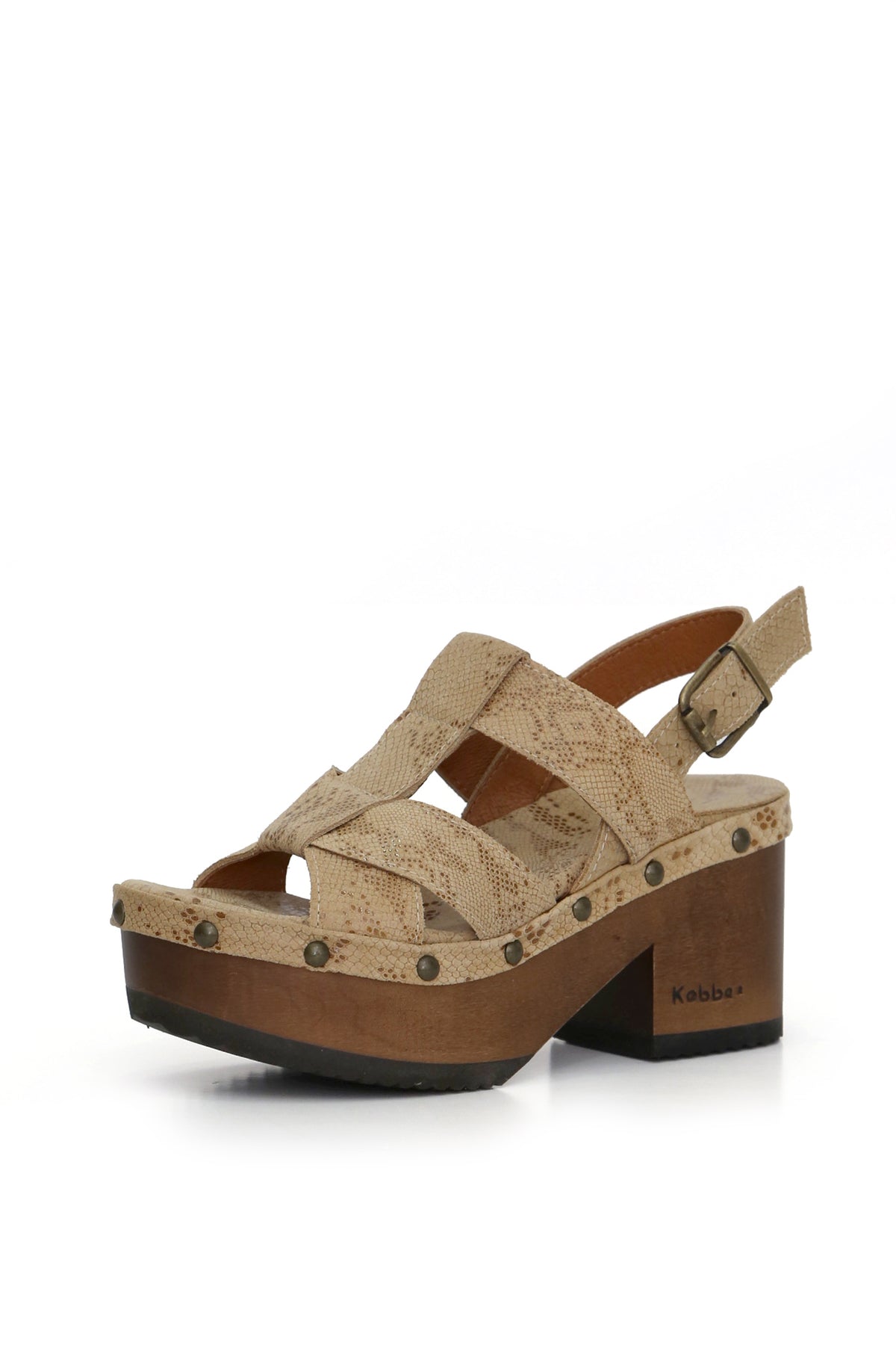 Sandalia artesanal en cuero trigo con plantilla de cuero y planta anatómica, zapatos anatómicos